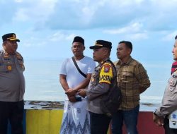 Cegah Kemacetan, Personil Polres Pamekasan Melakukan Penganturan dan Himbuan Kamtibmas