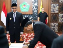 Pj Bupati Pamekasan Lantik 8 Pejabat Pimpinan Pratama, Berikut Nama-namanya