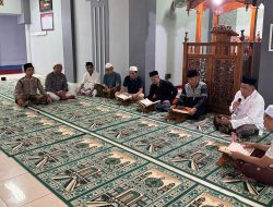 Perkuat Keimanan di Bulan Ramadan, Kalapas Narkotika Pamekasan Pimpin Salat Tarawih dan Tadarus Bersama Warga Binaan