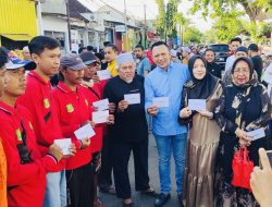 Ketua Yayasan Bani Insan Peduli Bagikan Ribuan Santunan di Sumenep