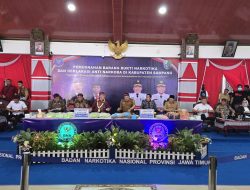 Lapas Narkotika Kelas IIA Pamekasan Ikut Serta dalam Pemusnahan Barang Bukti Narkotika dan Deklarasi Anti Narkoba di Kabupaten Sampang