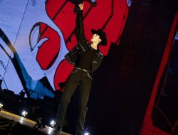 Suga BTS Hadiri Konser Solo Jin di Goyang Bersama Anggota Lain, Ciptakan Suasana Haru untuk Penggemar