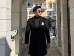 Timothy Ronald Kuasai 11 Juta Saham BBCA, Dijuluki “Warren Buffett Indonesia”