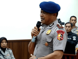 Danyon Brimob Kompol Cosmas Dipecat Tidak Hormat Usai Kasus Pelindasan Ojol