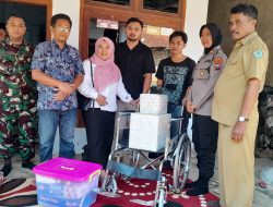 Sinergi Kemanusiaan: Keluarga Besar Brian dan Kapolsek Pakong Bantu Warga Penderita Stroke