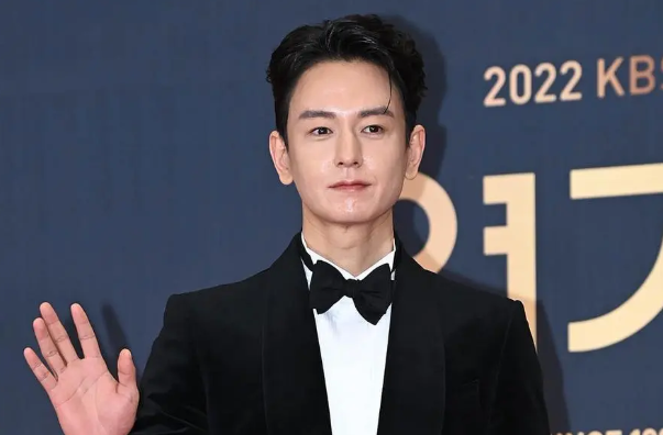 Aktor Im Joo-hwan Dikonfirmasi Pernah Bekerja di Pusat Logistik Coupang