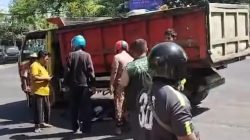 Dump Truck Serempet Motor di Pamekasan, Seorang Penumpang Tewas