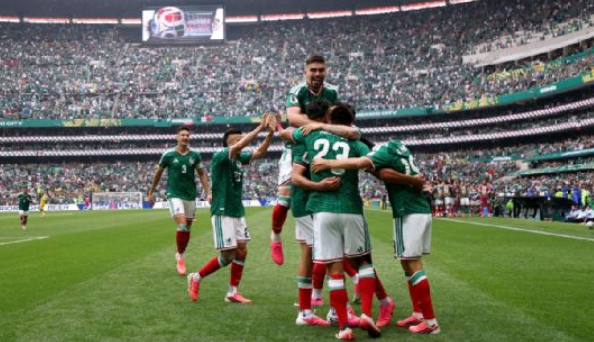 Meksiko Tumbangkan Afrika Selatan 2-0, Kemenangan Emosional Warnai Kembalinya Piala Dunia ke Azteca