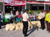 Sambut HUT ke-81 RI, Lapas Narkotika Pamekasan Bagikan 125 Paket Beras ke Tukang Becak