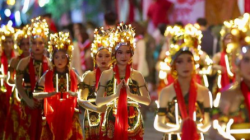 Dari Barong Osing hingga Kebo-Keboan, Budaya Banyuwangi Bersinar di Pawai Lampion