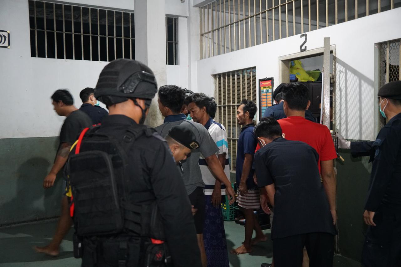 Razia Bersama APH, Lapas Narkotika Pamekasan Perkuat Pengawasan dan Pencegahan Narkoba